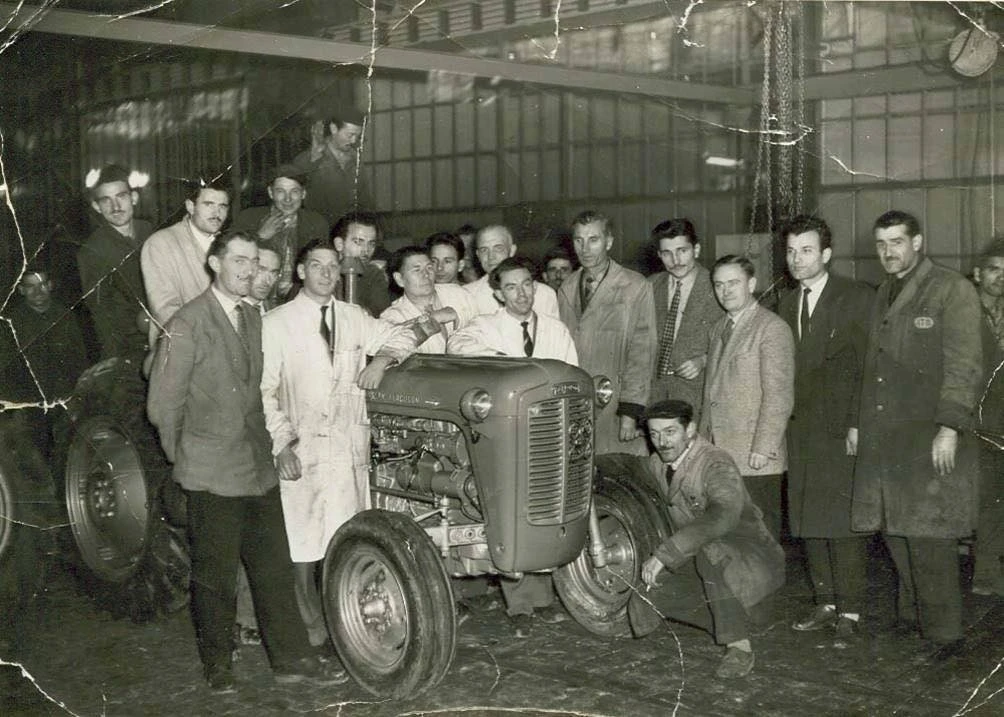 Osnivači FK IMT na fotografiji iz 1953. godine